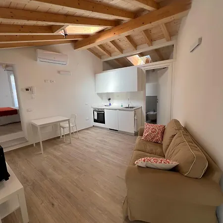 Aranceto 10 Massa (Tuscany)